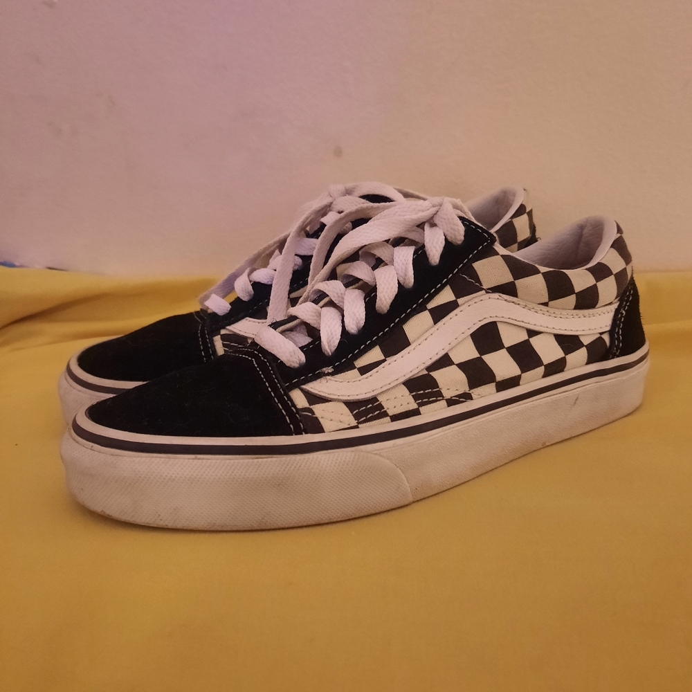 Black and white checkerboard Vans